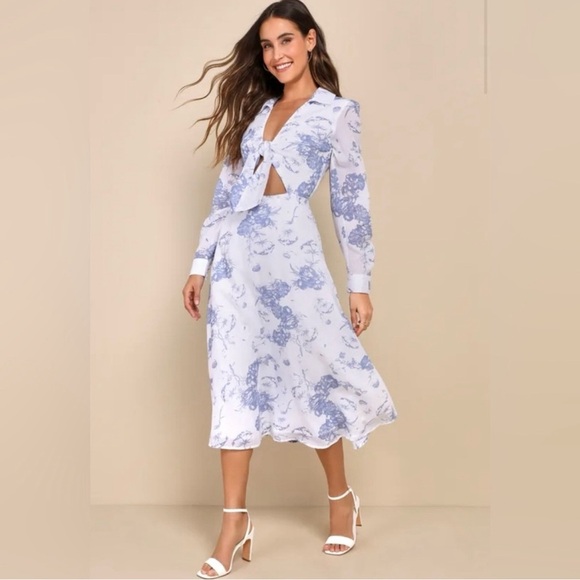 Lulus Dresses & Skirts - LulusFloral Blue and White Midi Dress NWT